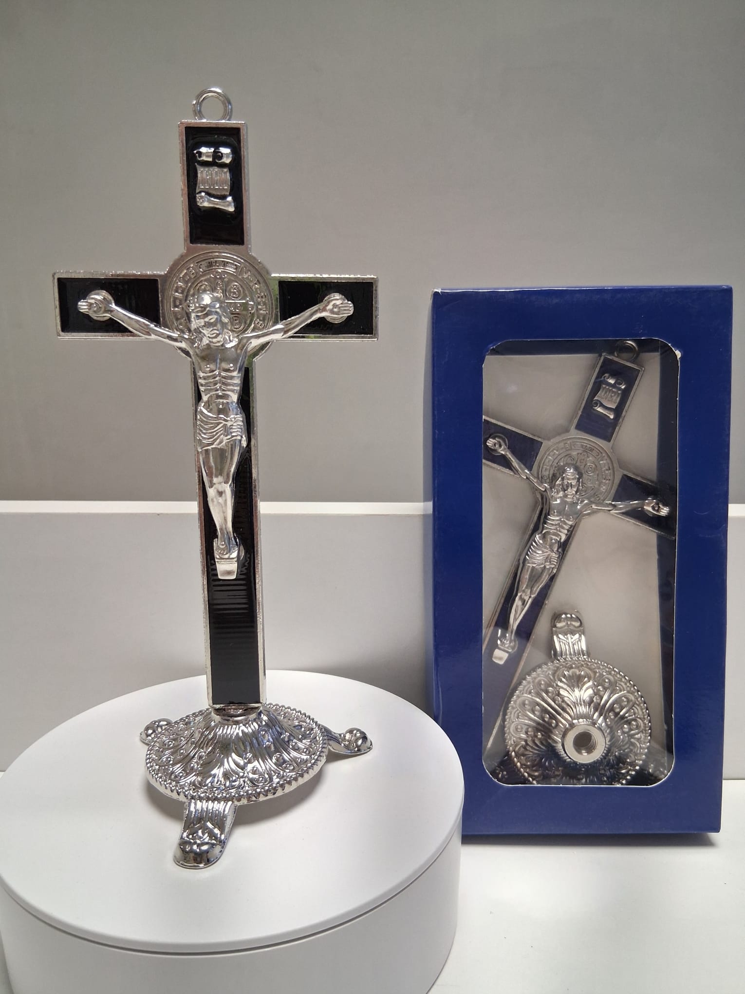 Crucifijo 7" metal con base